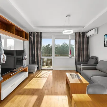 Apartment Nowa Huta Charming By Bookinghost Krakow