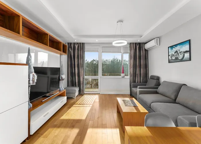 Apartment Nowa Huta Charming By Bookinghost Krakow