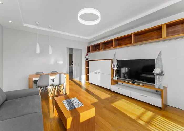 Nowa Huta Charming By Bookinghost Krakov