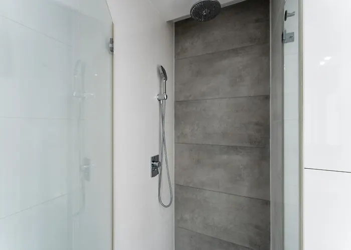 Nowa Huta Charming By Bookinghost Apartmán