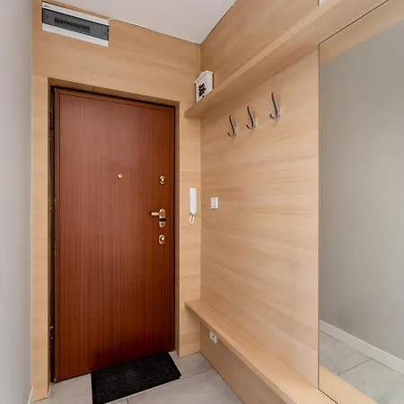 Nowa Huta Charming By Bookinghost كراكوفيا