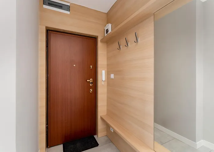 Nowa Huta Charming By Bookinghost كراكوفيا