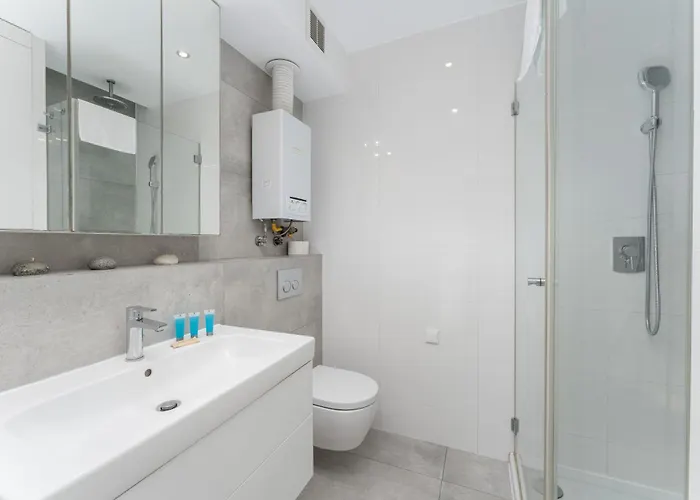 Nowa Huta Charming By Bookinghost شقة *